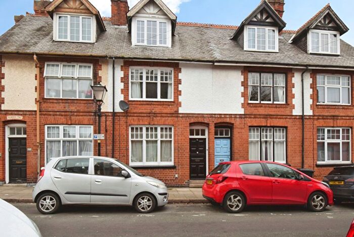 5 Bedroom Terraced House For Sale In Tennyson Street, Leicester, Leicestershire, LE2