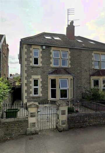 4 Bedroom Semi-Detached House To Rent In Shrubbery Road, Downend, Bristol, BS16