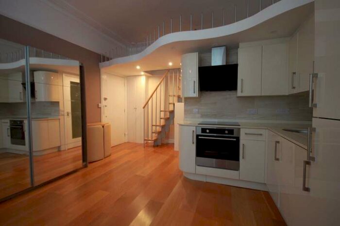 Flat To Rent In Chichele Road Cricklewood, London, NW2