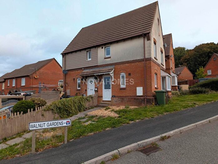 2 Bedroom End Of Terrace House For Sale In Walnut Drive, Plymouth, PL7