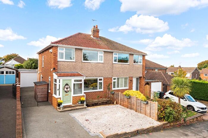 3 Bedroom House For Sale In Maple Drive, Wetherby, LS22