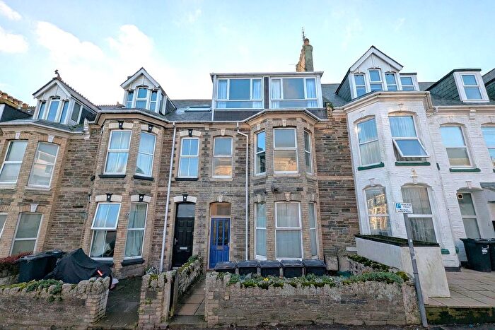 1 Bedroom Flat For Sale In Edgcumbe Avenue, Newquay, TR7