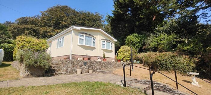 2 Bedroom Park Home For Sale In St Anns Chapel, Callington, PL17