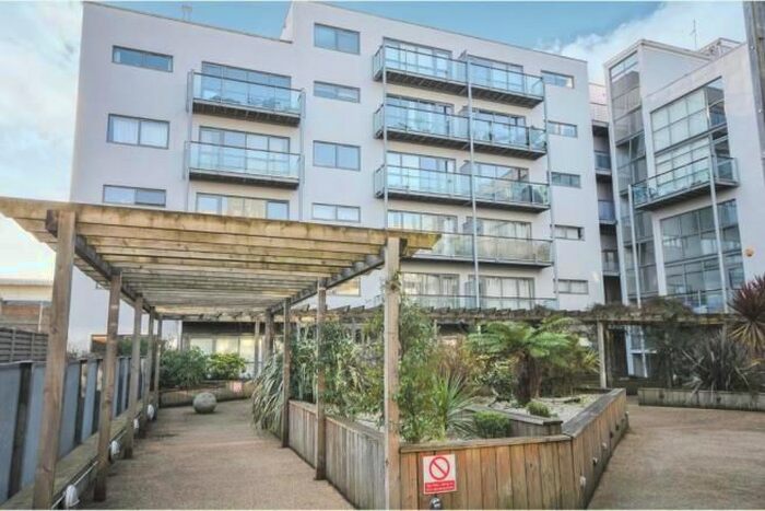 2 Bedroom Flat To Rent In Varcoe Road, South Bermondsey, SE16