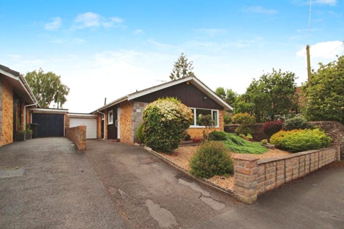 3 Bedroom Bungalow For Sale In The Breaches, Easton-in-Gordano, Bristol, BS20