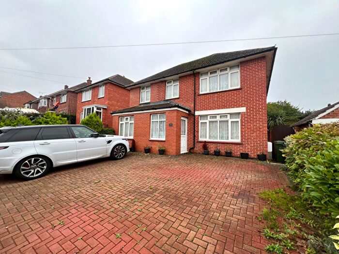 4 Bedroom Property To Rent In Lanehouse Rocks Road, Weymouth, DT4