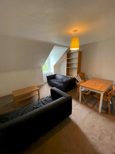 4 Bedroom Flat To Rent In Buccleuch Street, Newington, Edinburgh, EH8