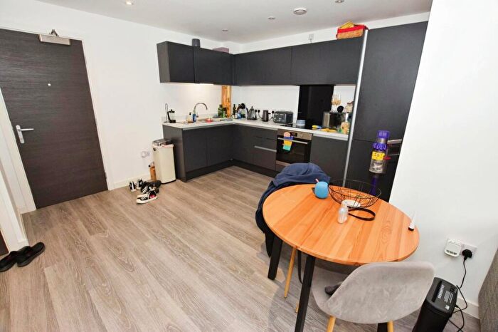 1 Bedroom Flat To Rent In Downtown, Woden Street, Salford, M5