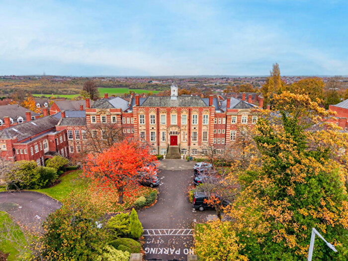 1 Bedroom Maisonette For Sale In College House, Huddersfield Road, Barnsley, S75