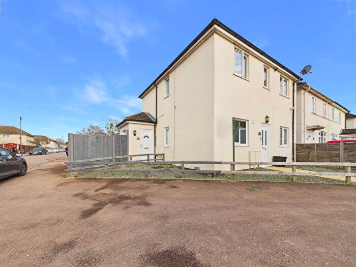2 Bedroom Maisonette For Sale In Oakleaze, Gloucester, Gloucestershire, GL2