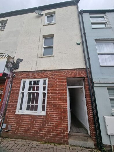 3 Bedroom Town House To Rent In St. Clements Street, Oxford, OX4