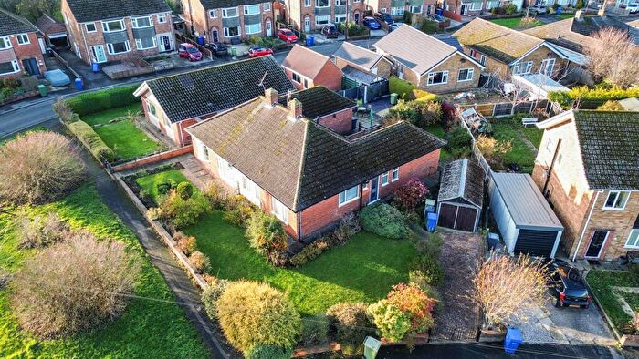 2 Bedroom Semi-Detached Bungalow For Sale In Davian Way, Walton, Chesterfield, S40