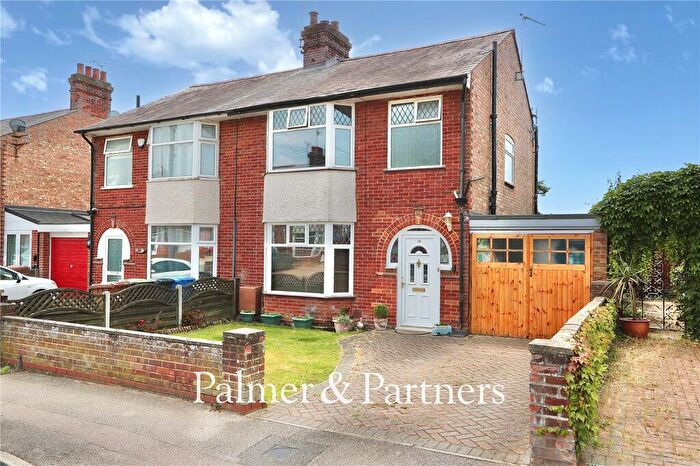 3 Bedroom Semi Detached House For Sale In Westholme Road, Ipswich, Suffolk, IP1