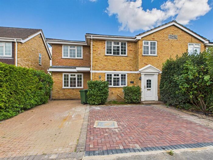 5 Bedroom Semi-Detached House To Rent In Park Lawn Road, Weybridge, Surrey, KT13