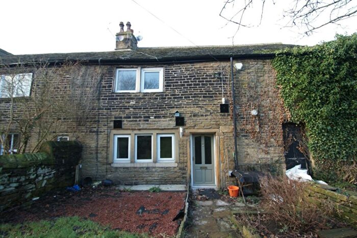 2 Bedroom House To Rent In Woodhall Road, Calverley, Pudsey, West Yorkshire, LS28