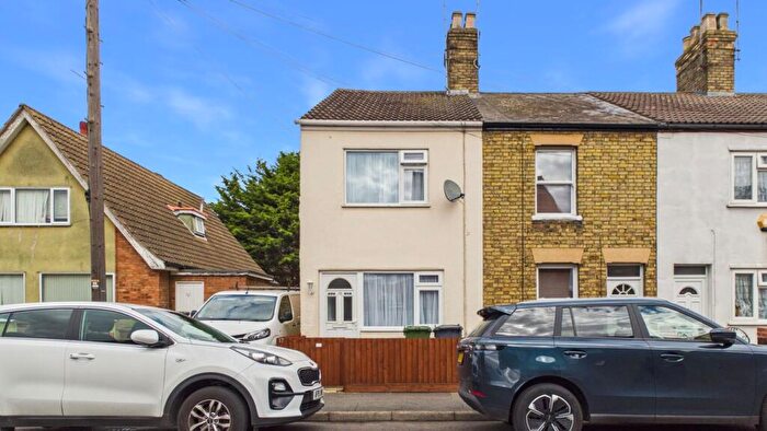 2 Bedroom End Of Terrace House For Sale In Glenton Street, Peterborough, PE1