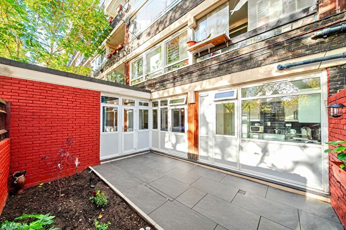 1 Bedroom Flat For Sale In John Ruskin Street, London, SE5