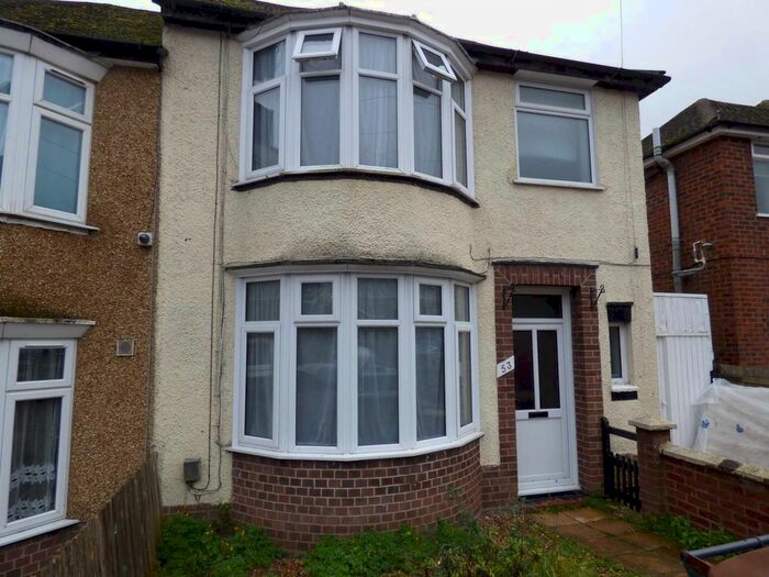 3 Bedroom Terraced House To Rent In Milton Road, Luton LU1