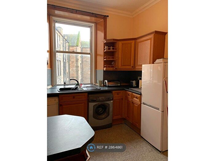 2 Bedroom Flat To Rent In Lady Lawson Street, Edinburgh, EH3