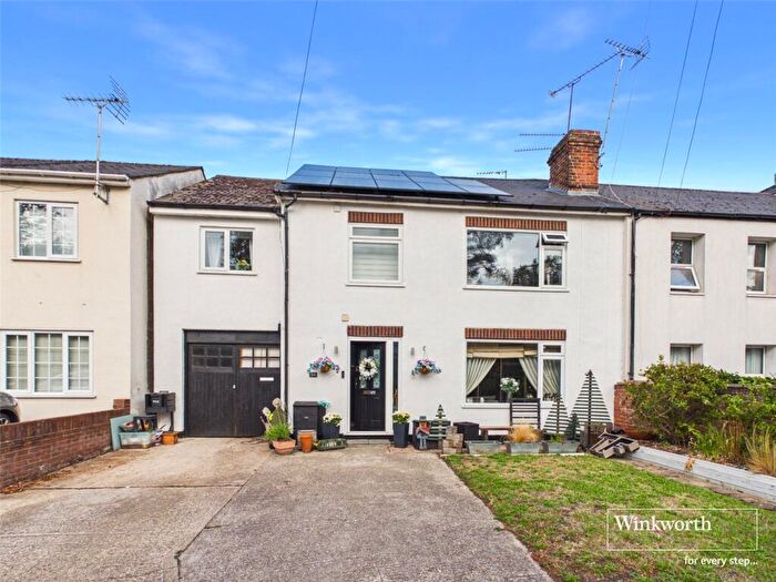 6 Bedroom Semi Detached House For Sale In School Road, Tilehurst, Reading, Berkshire, RG31