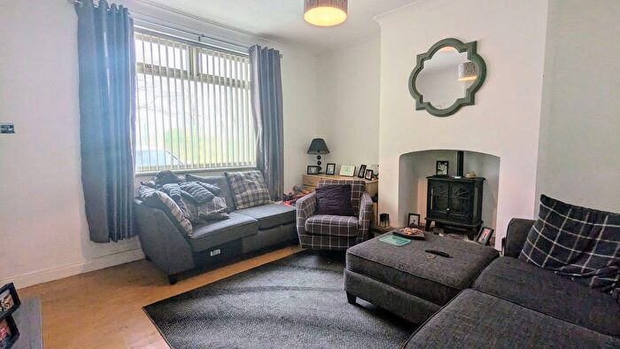 2 Bedroom Semi-Detached House For Sale In Chequer Lane, Upholland, WN8