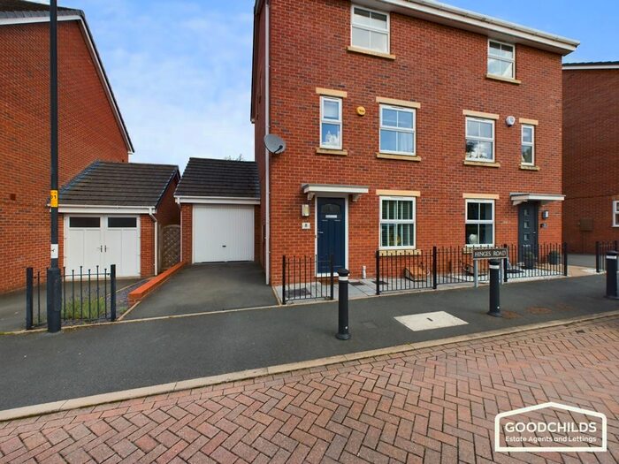 Houses for sale & to rent in WS3 2JL, The Green, Bloxwich West Walsall