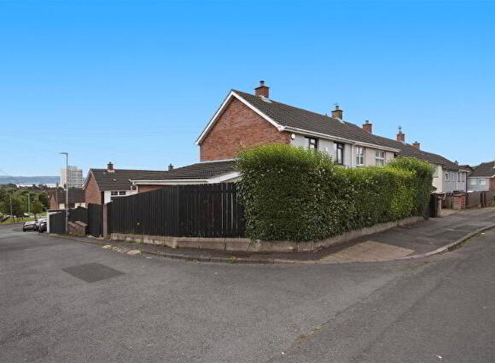 4 Bedroom End Of Terrace House For Sale In Enniskeen Avenue, Newtownabbey, BT37