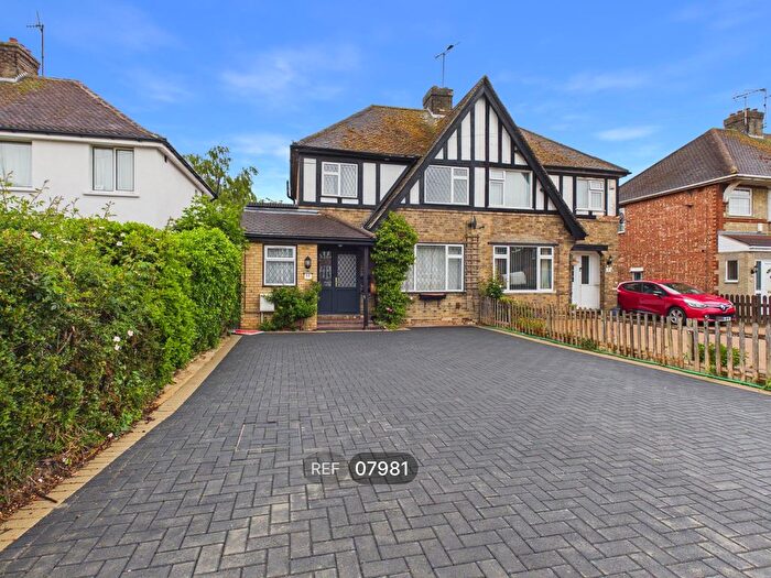 3 Bedroom Property To Rent In Newark Avenue, Peterborough, PE1