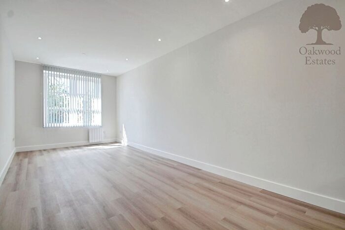 1 Bedroom Flat To Rent In Centrum House, Station Road, Egham, TW20