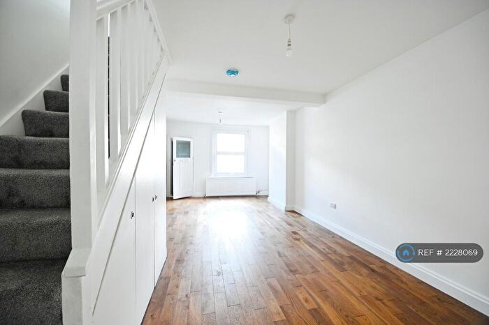 3 Bedroom Terraced House To Rent In Abbey Road, Newbury Park, IG2