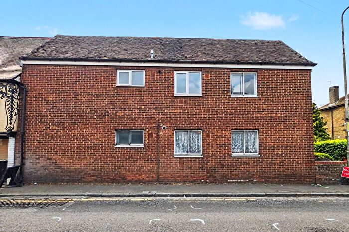 1 Bedroom Flat For Sale In Wheelwrights Place, High Street, Colnbrook, Slough, SL3