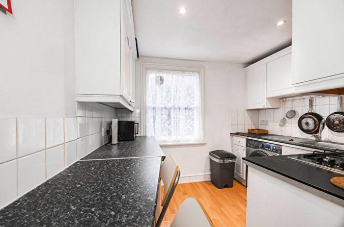 1 Bedroom Flat To Rent In Shirland Road, London, W9