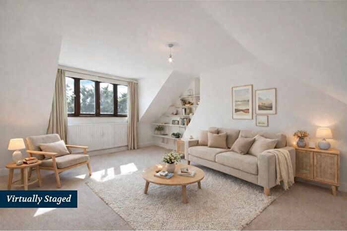 1 Bedroom Flat To Rent In Walm Lane, Mapesbury, NW2