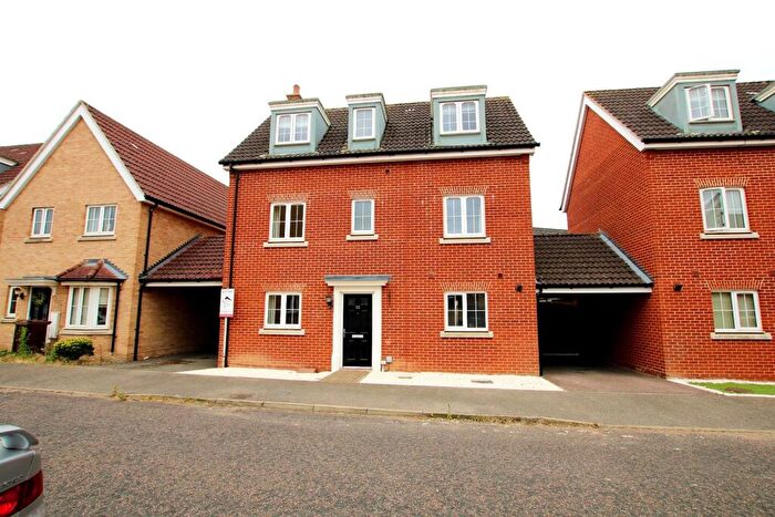4 Bedroom Detached House To Rent In Hornbeam Avenue, Red Lodge, IP28