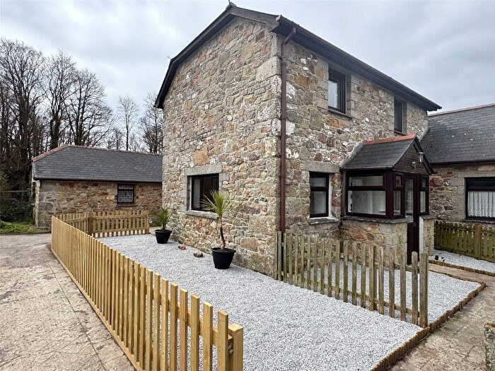 3 Bedroom End Of Terrace House For Sale In Tregurtha Farm, Plain An Gwarry, TR17