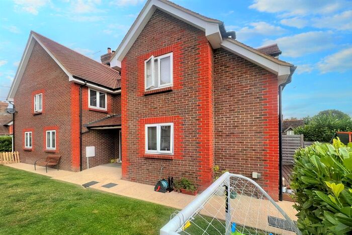 4 Bedroom Semi-Detached House To Rent In Hillside Cottages, Brighton Road, Lower Beeding, RH13