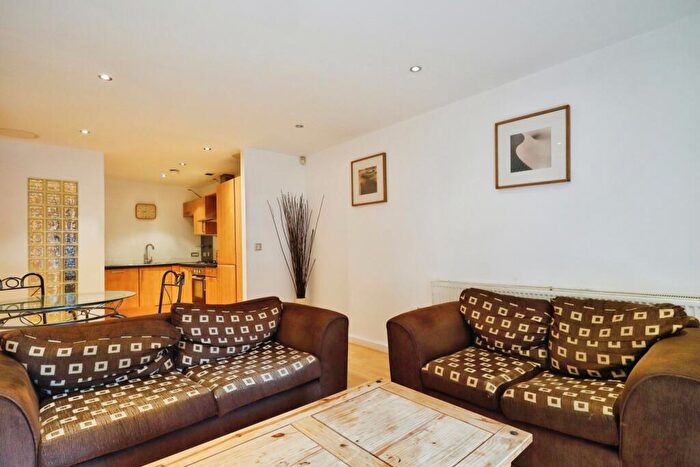 2 Bedroom Apartment For Sale In Bowman Lane, Hunslet, Leeds, West Yorkshire, LS10