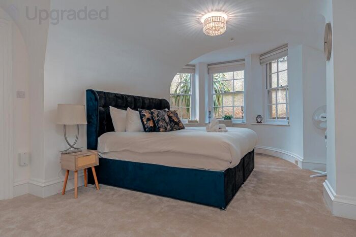 2 Bedroom Apartment To Rent In Portland Square, Bristol, BS2