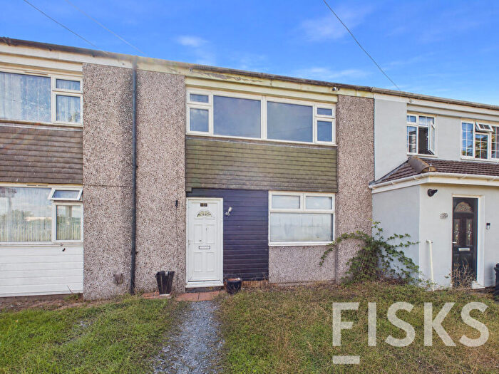 3 Bedroom Terraced House For Sale In Second Avenue, Canvey Island, SS8