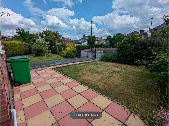 3 Bedroom Semi-Detached House To Rent In Moat Road, Manchester, M22