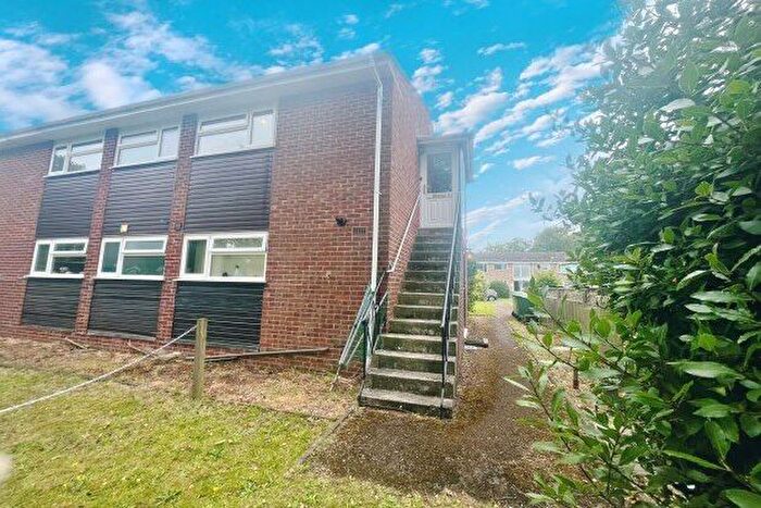 2 Bedroom Maisonette To Rent In Charnwood Crescent, Eastleigh, SO53