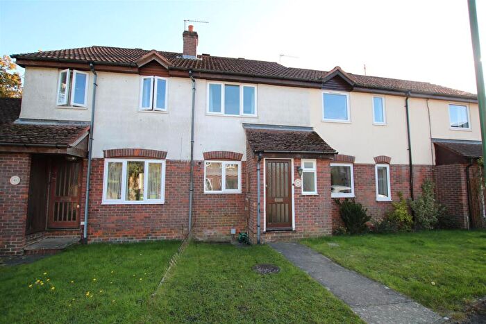 2 Bedroom Terraced House For Sale In Earlswood Close, Horsham, RH13