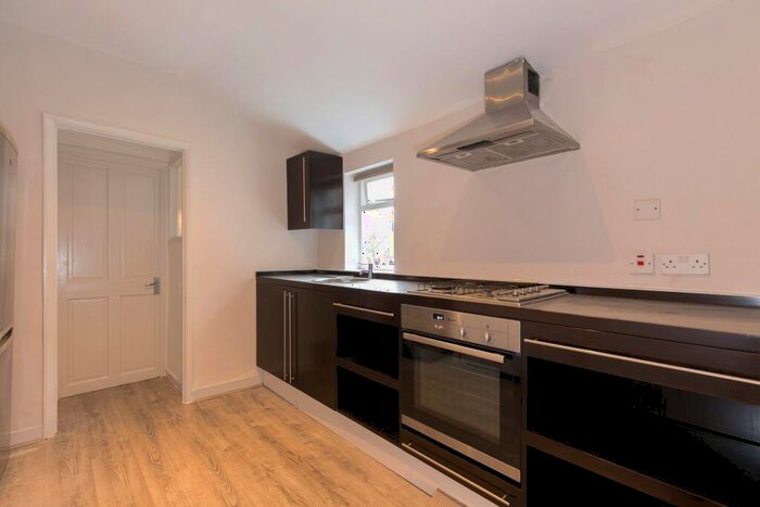 1 Bedroom Flat To Rent In London, SW11