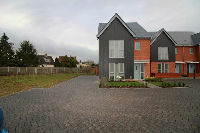 3 Bedroom Detached House To Rent In Minikin Close, Coggeshall, CO6