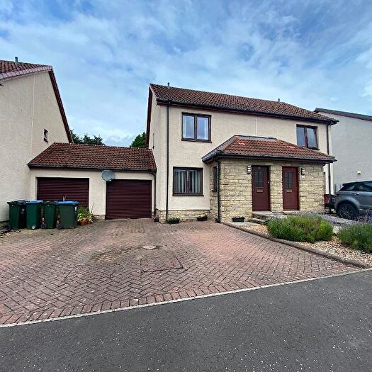 3 Bedroom Semi-Detached House To Rent In Provost Mains, Abernethy, Perthshire, PH2