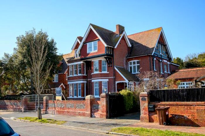 2 Bedroom Flat To Rent In Denton Road, Eastbourne, BN20