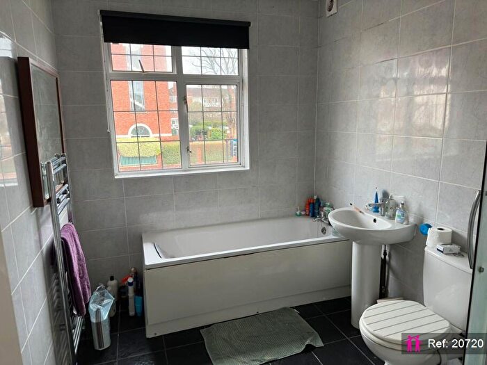 6 Bedroom Semi-Detached House To Rent In Surbiton Road, Kingston Upon Thames, KT1