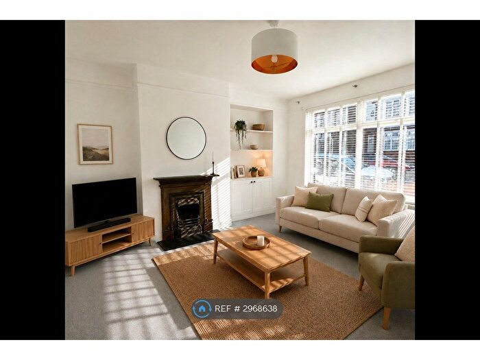 4 Bedroom Semi-detached House To Rent In Mount Road, New Malden, KT3