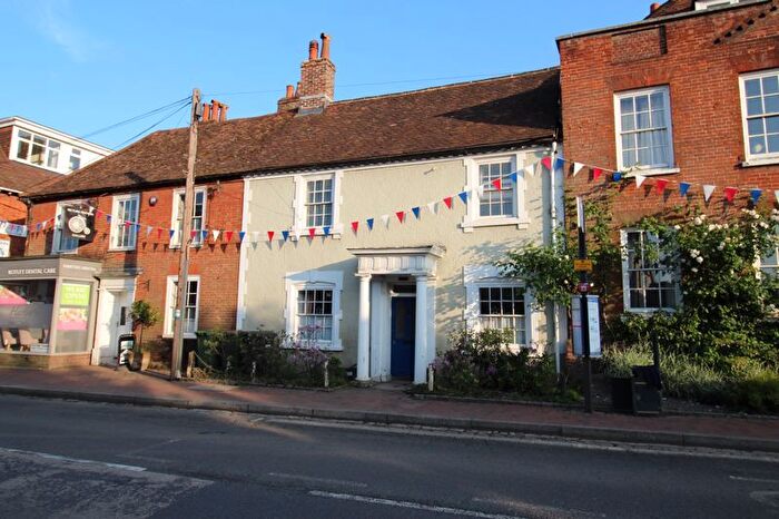 4 Bedroom Cottage For Sale In High Street, Botley, Southampton, SO30
