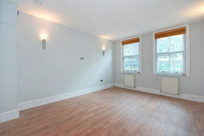 1 Bedroom Maisonette To Rent In Cowcross Street, Clerkenwell EC1M